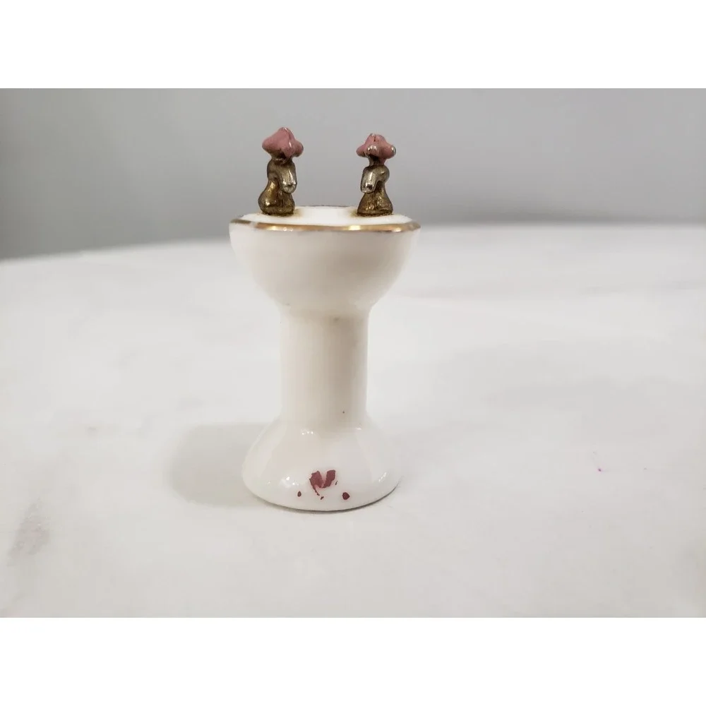 Vintage Doll House Miniature‎ PORCELAIN BATH TUB AND SINK HEARTS